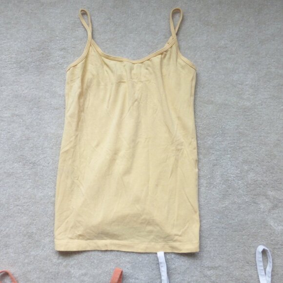 LOT of 3 FOREVER 21 casual tank tops - Picture 2 of 4